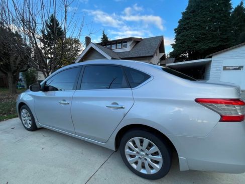 Used 2014 Nissan Sentra SV image 5