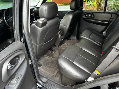 Used 2006 Chevrolet TrailBlazer LT w/ SS Package AWD/4WD image 11