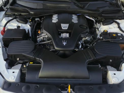 Used 2019 Maserati Ghibli image 16