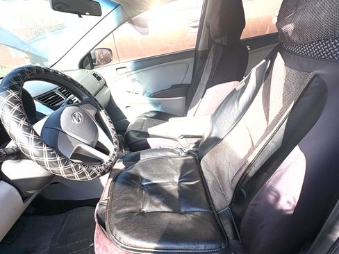 Used 2014 Hyundai Accent GLS image 15