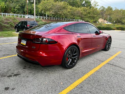 Used 2024 Tesla Model S Plaid image 10