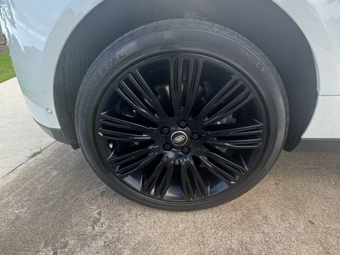 Used 2018 Land Rover Range Rover HSE AWD/4WD image 15