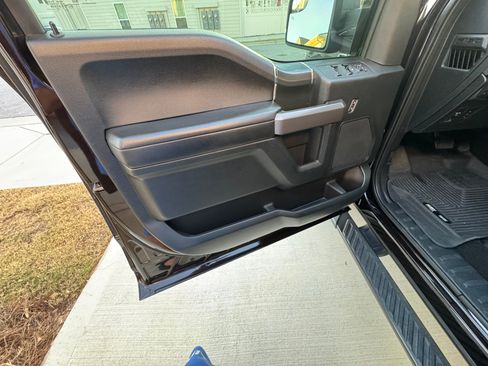 Used 2020 Ford F150 XLT w/ Equipment Group 302A Luxury image 15