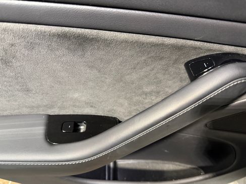 Used 2019 Tesla Model 3 Long Range image 17