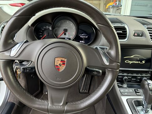 Used 2015 Porsche Cayman S image 17