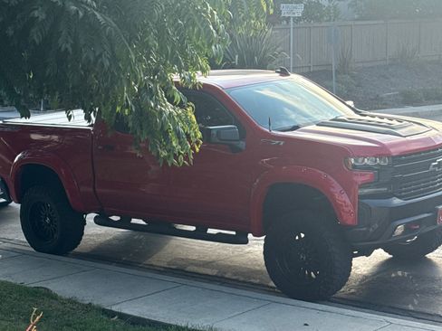 Used 2020 Chevrolet Silverado 1500 LT Trail Boss AWD/4WD image 10