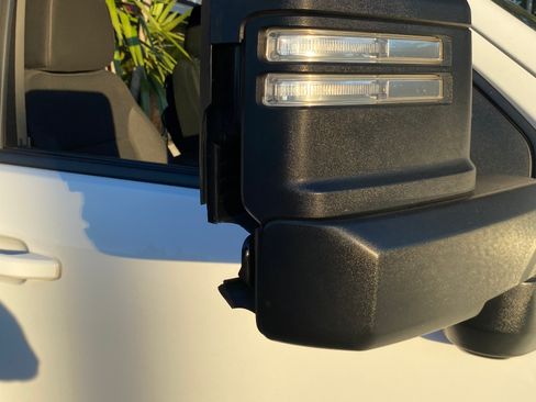 Used 2022 Chevrolet Silverado 2500 LT w/ Convenience Package image 11