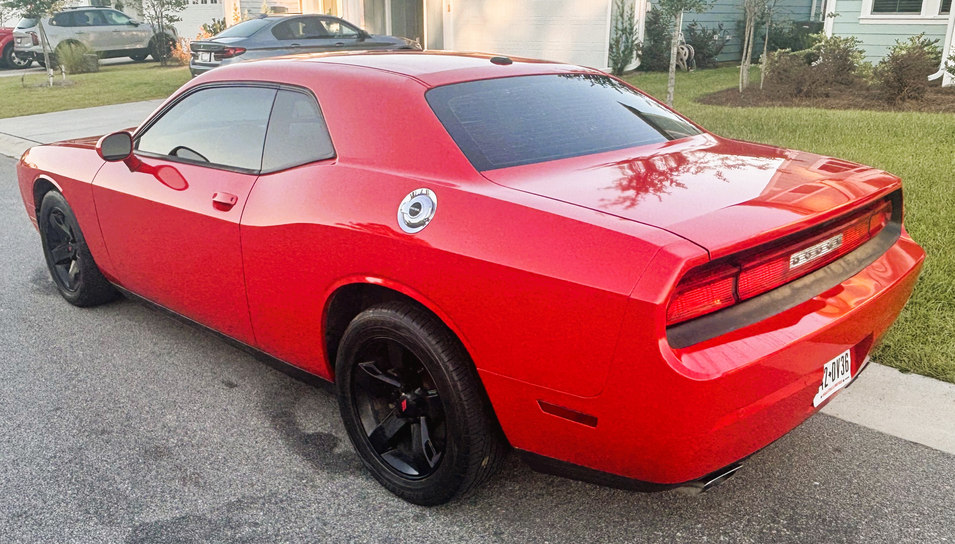 Used 2014 Dodge Challenger SXT Plus RWD image 4