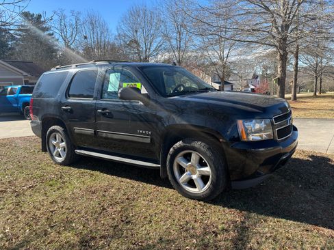 Used 2011 Chevrolet Tahoe LT image 1