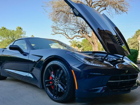 Used 2015 Chevrolet Corvette Stingray Coupe w/ 2LT Preferred Equipment Group image 5