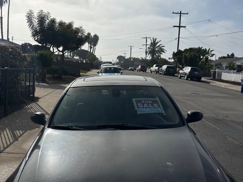 Used 2006 BMW 325i Sedan image 1