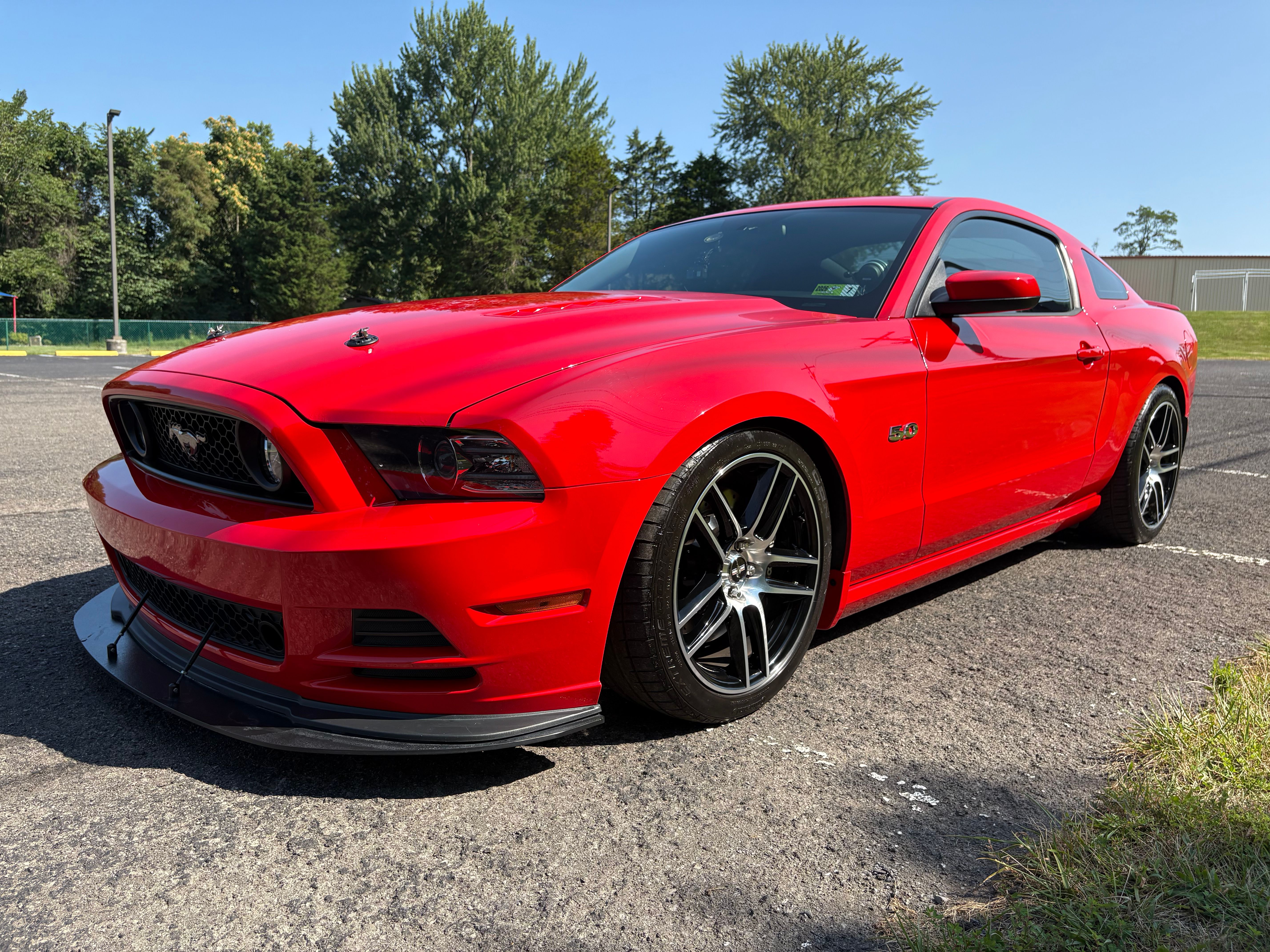 Used 2014 Ford Mustang GT RWD image 1