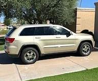 Used 2011 Jeep Grand Cherokee Laredo RWD image 2