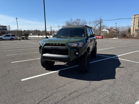 Used 2022 Toyota 4Runner TRD Off-Road Premium image 5
