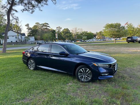 Used 2018 Honda Accord Touring image 15