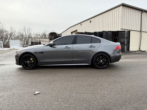 Used 2017 Jaguar XE R-Sport image 6