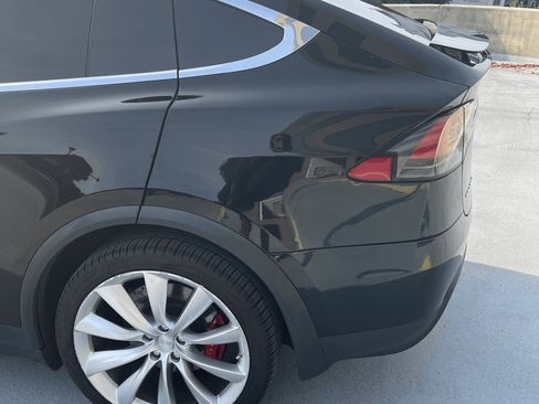 Used 2016 Tesla Model X Performance image 5
