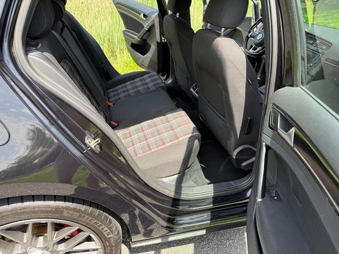 Used 2016 Volkswagen GTI S image 10