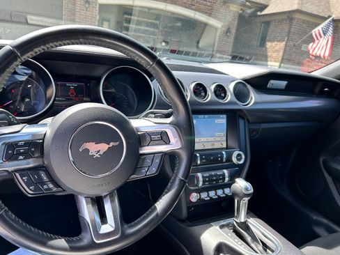 Used 2019 Ford Mustang GT w/ GT Performance Package RWD image 12