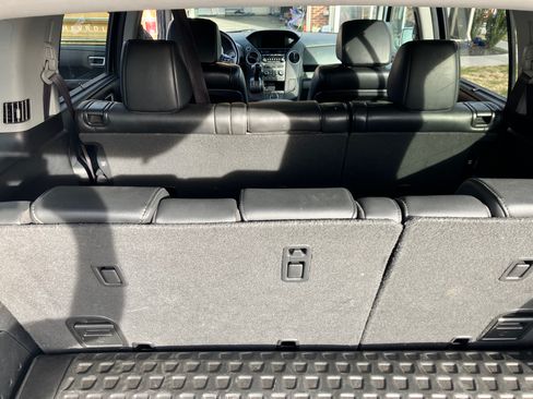 Used 2012 Honda Pilot Touring image 17