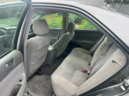 Used 2002 Toyota Camry LE image 6