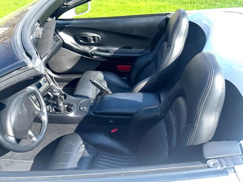 Used 2004 Chevrolet Corvette Convertible w/ Preferred Equipment Group image 5