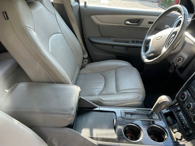 Used 2017 Chevrolet Traverse Premier AWD/4WD image 13