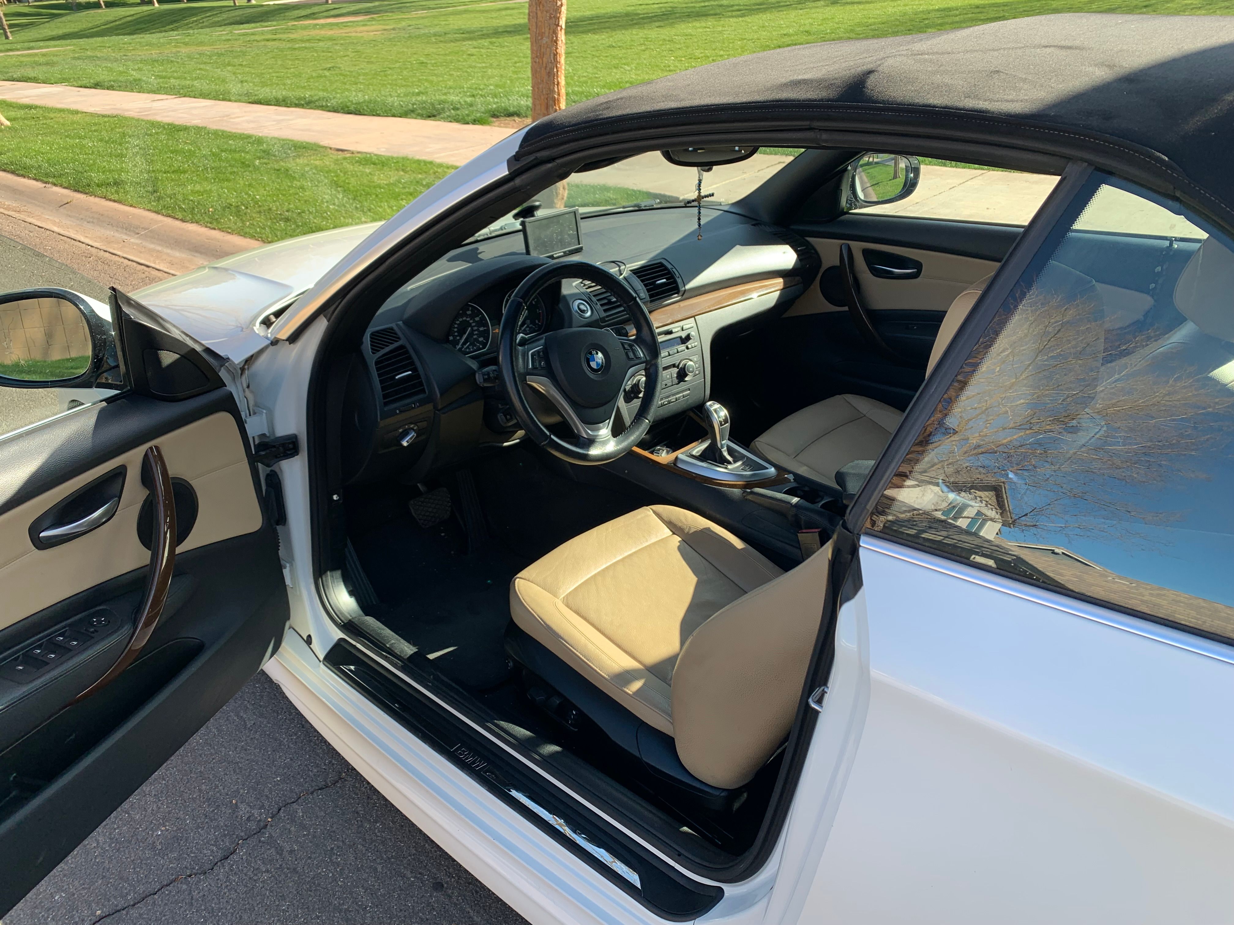 Used 2012 BMW 135i Convertible RWD image 5