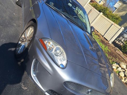 Used 2011 Jaguar XK Convertible image 8