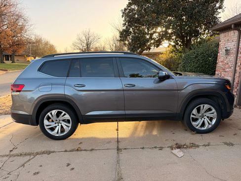 Used 2021 Volkswagen Atlas SE w/ Towing Package AWD/4WD image 5