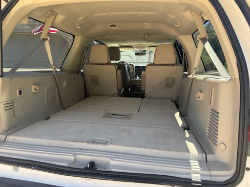 Used 2016 Lincoln Navigator L Select AWD/4WD image 14