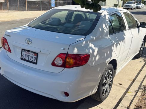 Used 2010 Toyota Corolla FWD image 12