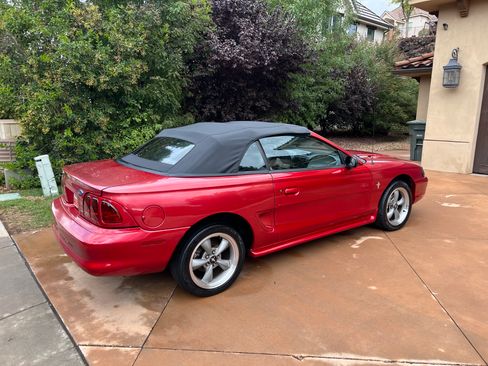 Used 1996 Ford Mustang Convertible 2D image 8