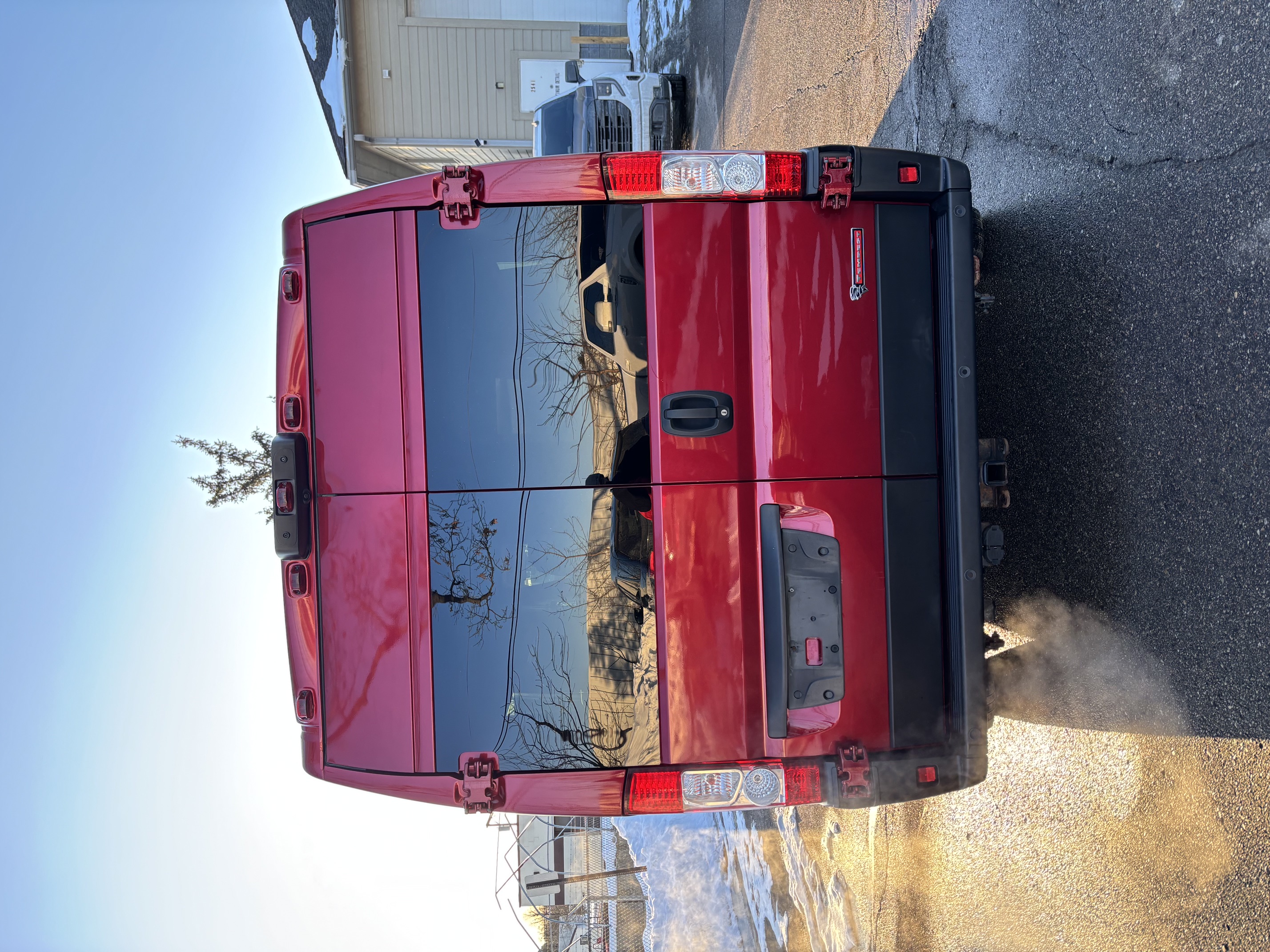 Used 2020 RAM ProMaster 2500 w/ Premium Appearance Group FWD image 16