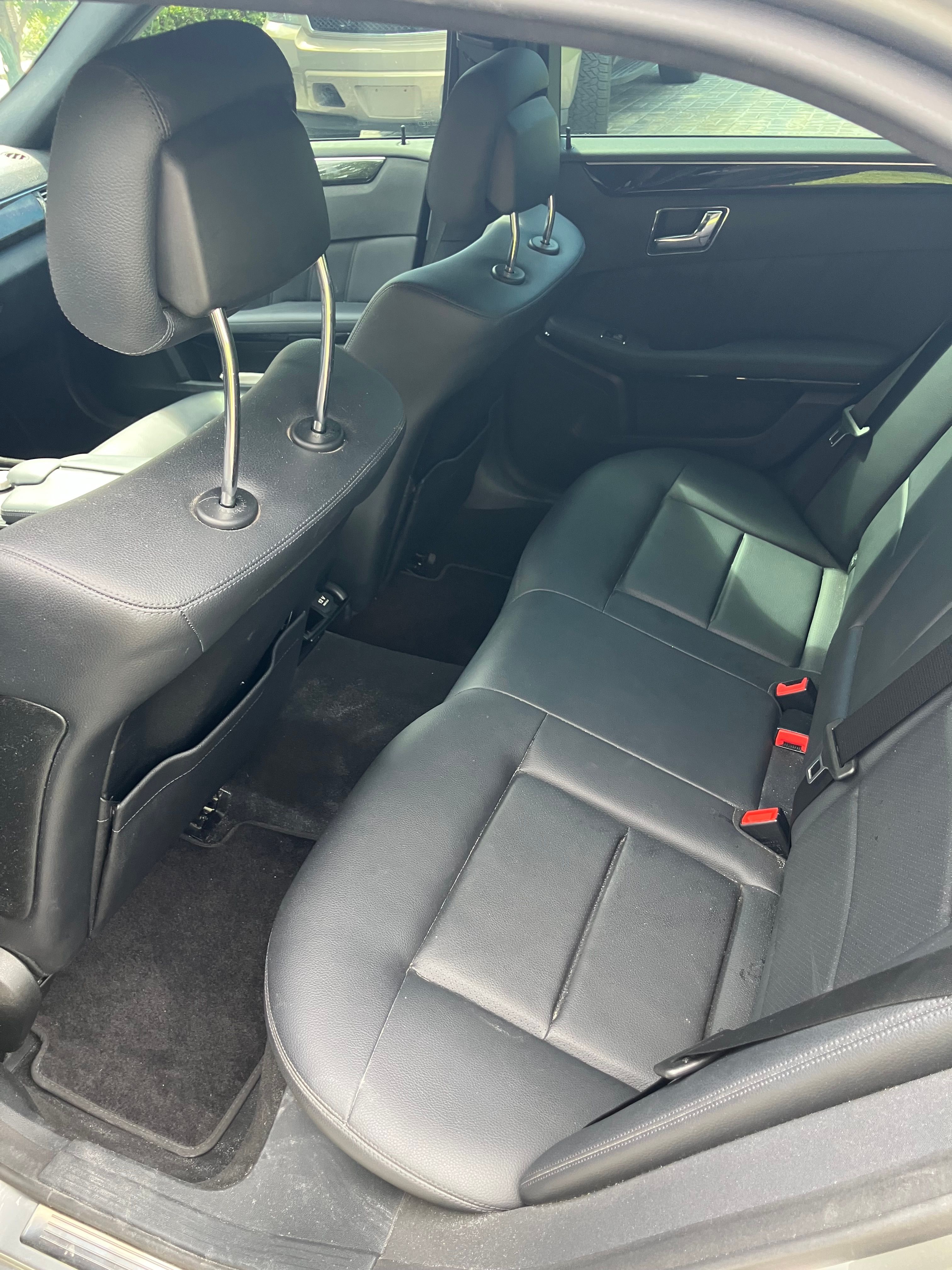 Used 2010 Mercedes-Benz E 350 Sedan image 6