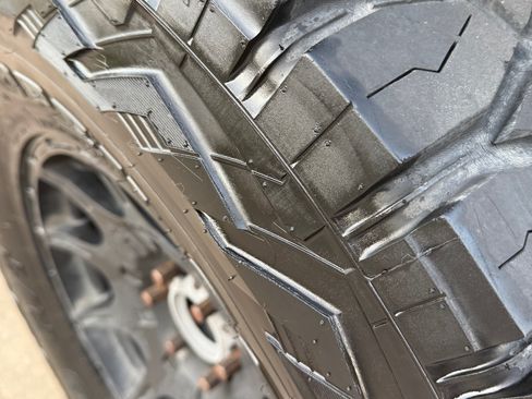 Used 2016 Ford F150 Limited w/ Trailer Tow Package image 4