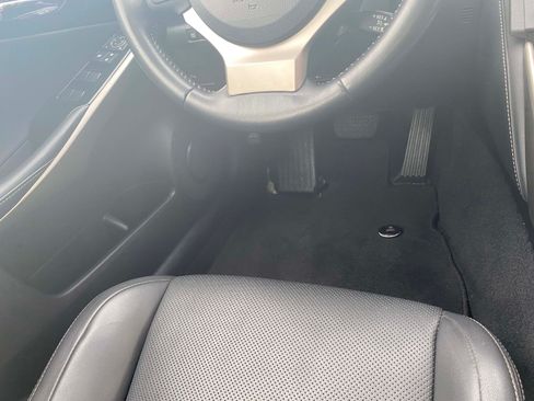 Used 2015 Lexus IS 250 image 6