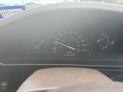 Used 2002 Toyota Tacoma 2WD Regular Cab image 10