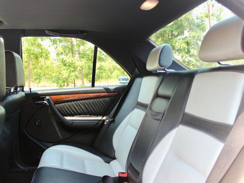 Used 1998 Mercedes-Benz C 43 AMG Sedan image 19