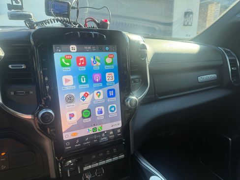 Used 2024 RAM 2500 Laramie w/ Sport Appearance Package image 5