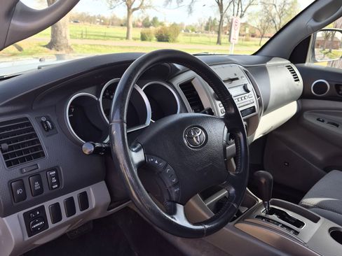 Used 2006 Toyota Tacoma 4x4 Double Cab image 5