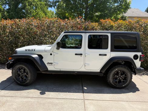 Used 2021 Jeep Wrangler Unlimited Sport AWD/4WD image 1