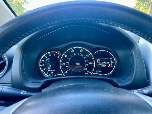 Used 2015 Nissan Versa Note SV FWD image 11