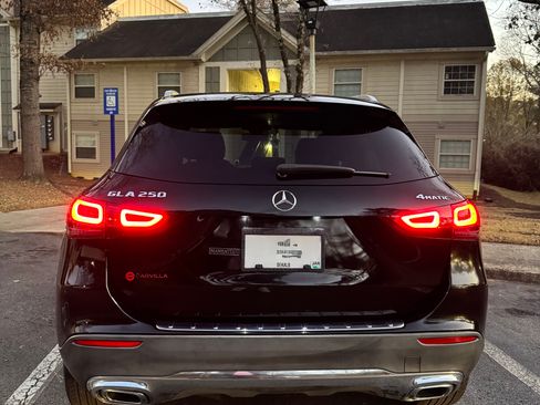 Used 2021 Mercedes-Benz GLA 250 250 4MATIC Sport Utility 4D image 13