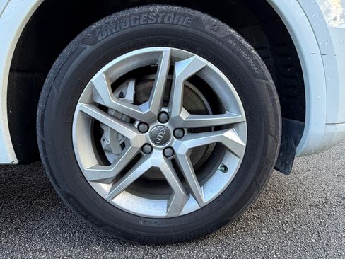 Used 2019 Audi Q5 2.0T Premium w/ Convenience Package AWD/4WD image 28