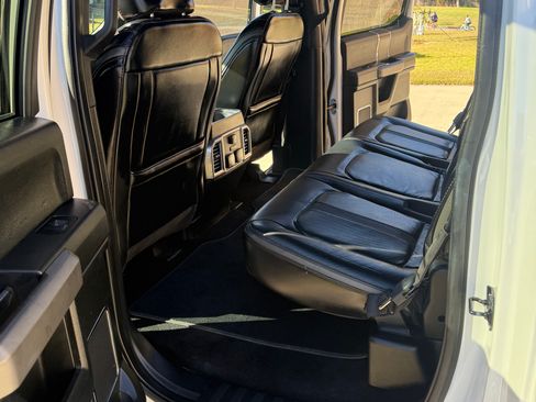 Used 2019 Ford F150 Platinum w/ Equipment Group 701A Luxury image 18