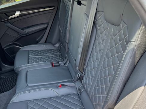 Used 2024 Audi SQ5 Premium Plus AWD/4WD image 8