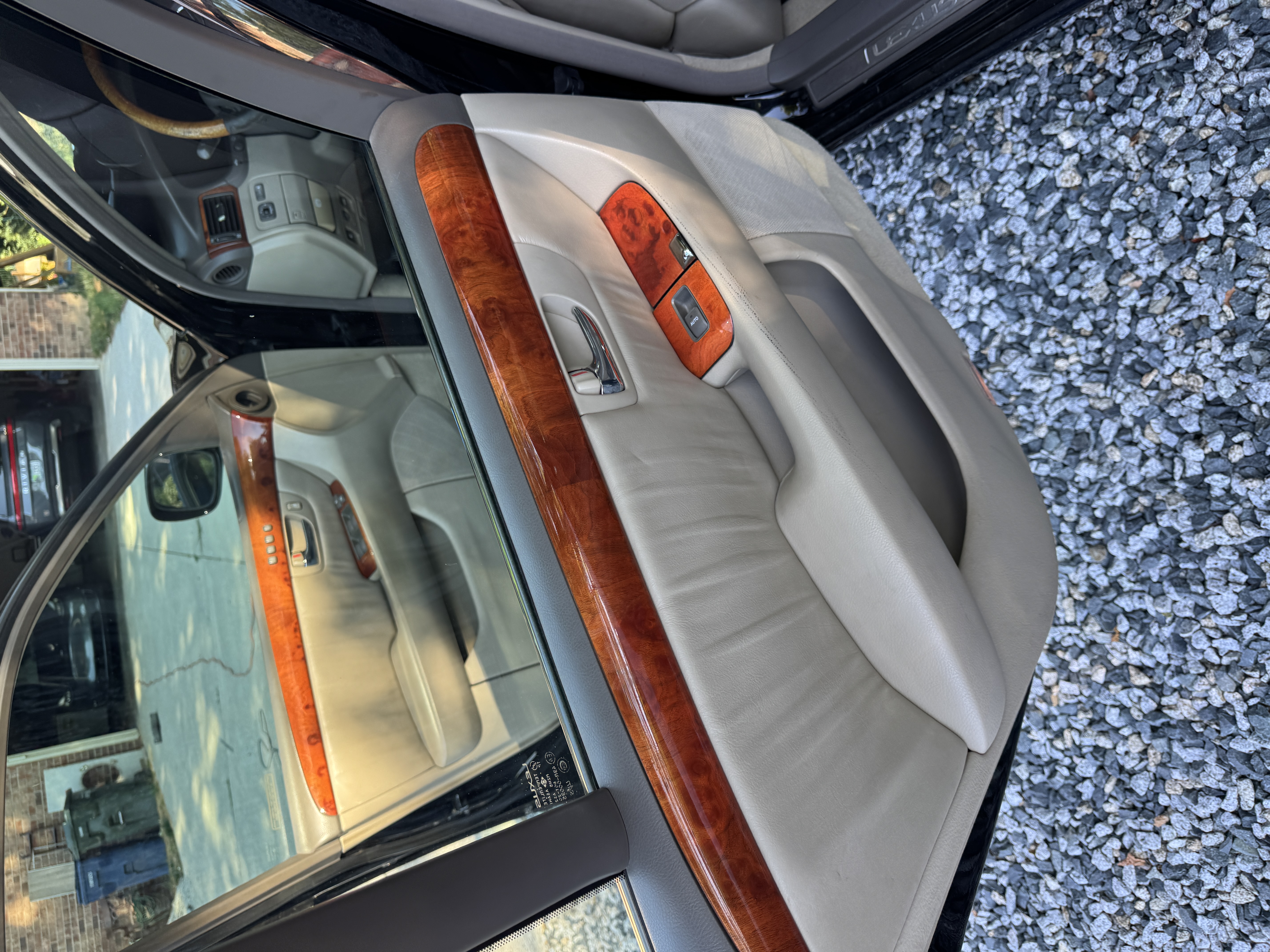 Used 2002 Lexus LS 430 RWD image 12