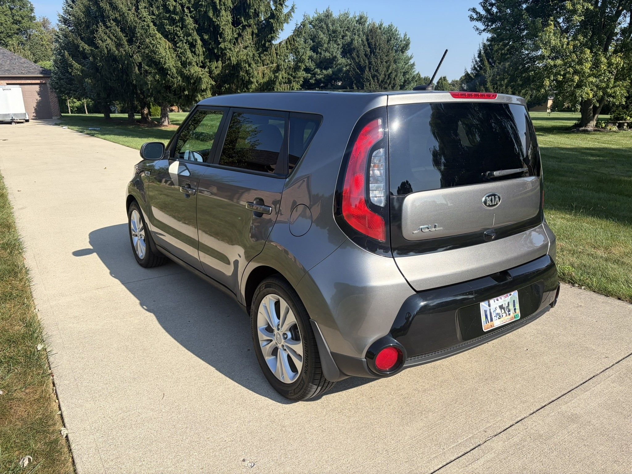 Used 2016 Kia Soul + w/ Primo Package FWD image 6