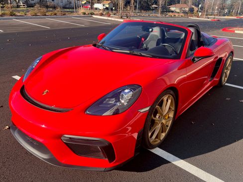 Used 2021 Porsche 718 Boxster Spyder image 1